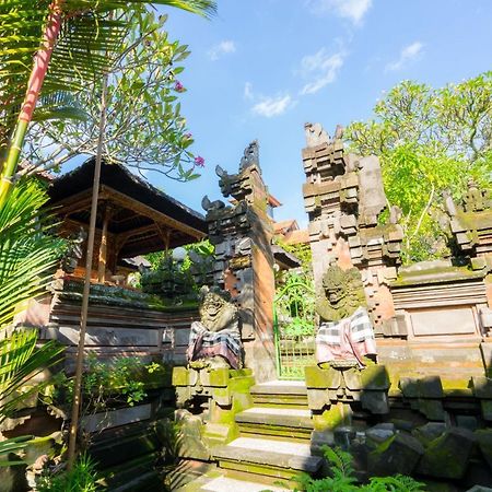 Sania'S House Hotel Ubud Exterior foto